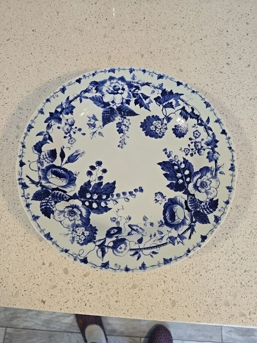 Williams Sonoma French Blue Bouquet Salad Plate Floral Design Dinner Plates 2pcs